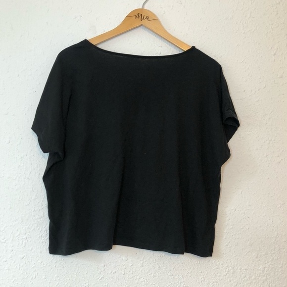 The Beatles Graphic Band Tee with Large Text & Images of Band Members XL (15-17) - Picture 4 of 5